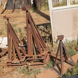 8 - Tri - Pods for manufactured homes