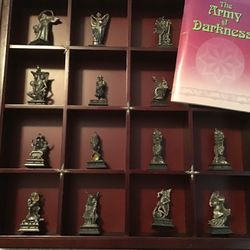 Danbury Mint Army Of Darkness Pieces. (16)