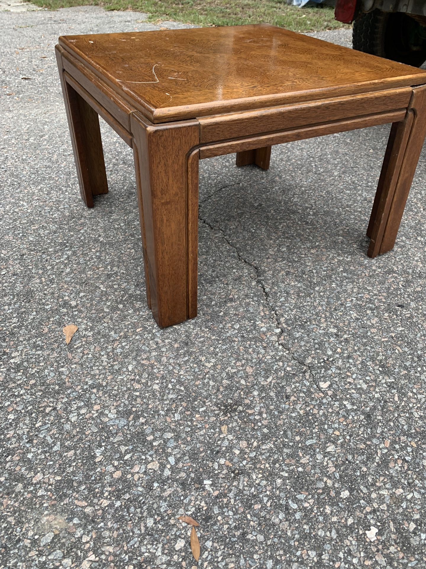 End table