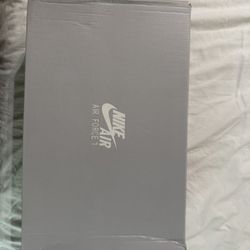 Women’s Size 8.5 Airforce 1 