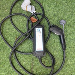 Nissian Leaf Charger 