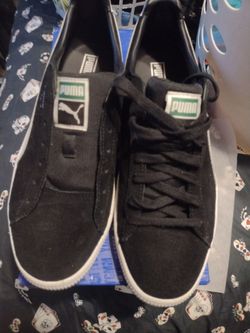 Men's Puma Clyde Soho London lace up sneakers size 11.5