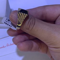 14K Yellow Gold Square Ring