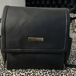Diaper Bag (petunia pickle bottom)
