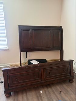 Queen size bed free
