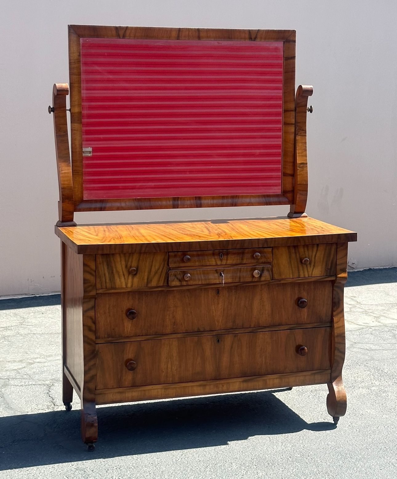 Antique Dresser/mirror