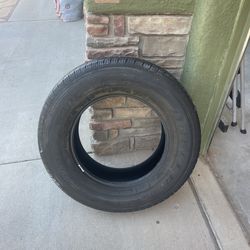 BRIDGESTONE TIRE 255/70R18