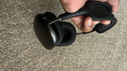Apple AirPods Max Headphones Space Gray