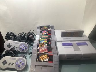 Nintendo Super Nintendo Entertainment System (SNES) Bundle with 9 Games and 2 Controllers
