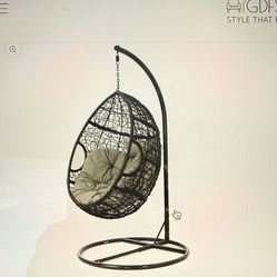 Outdoor wicker hanging chair