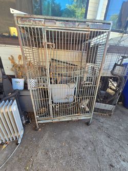 Very large birdcage