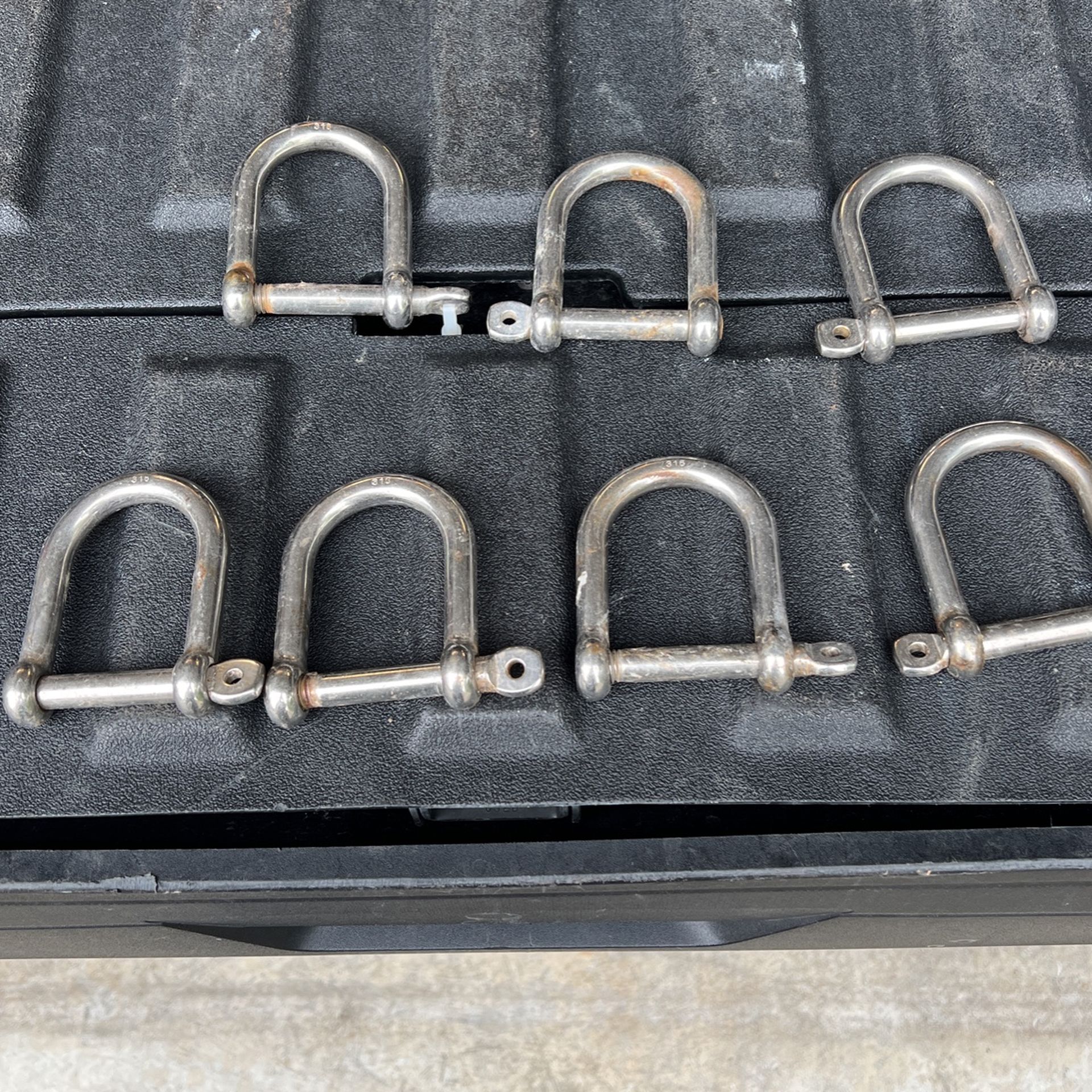 Stainless Steel Shanks And Snap Hooks