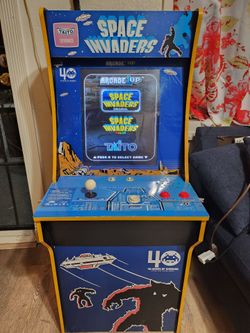 Space invaders arcade machine