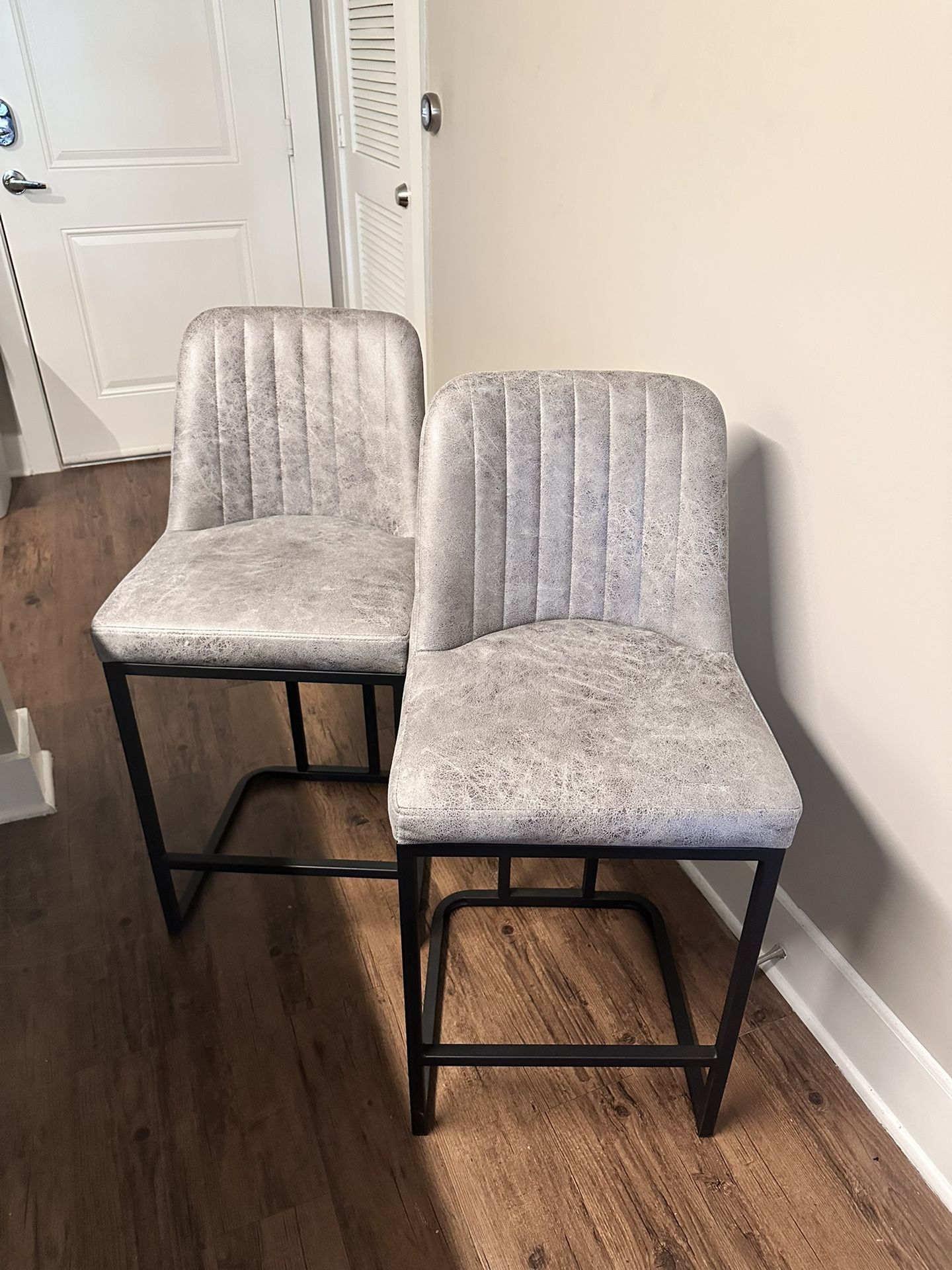 Modern Upholstered Fabric Counter Height Barstools