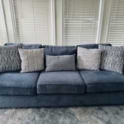 Sofa With Decorative Pillows 