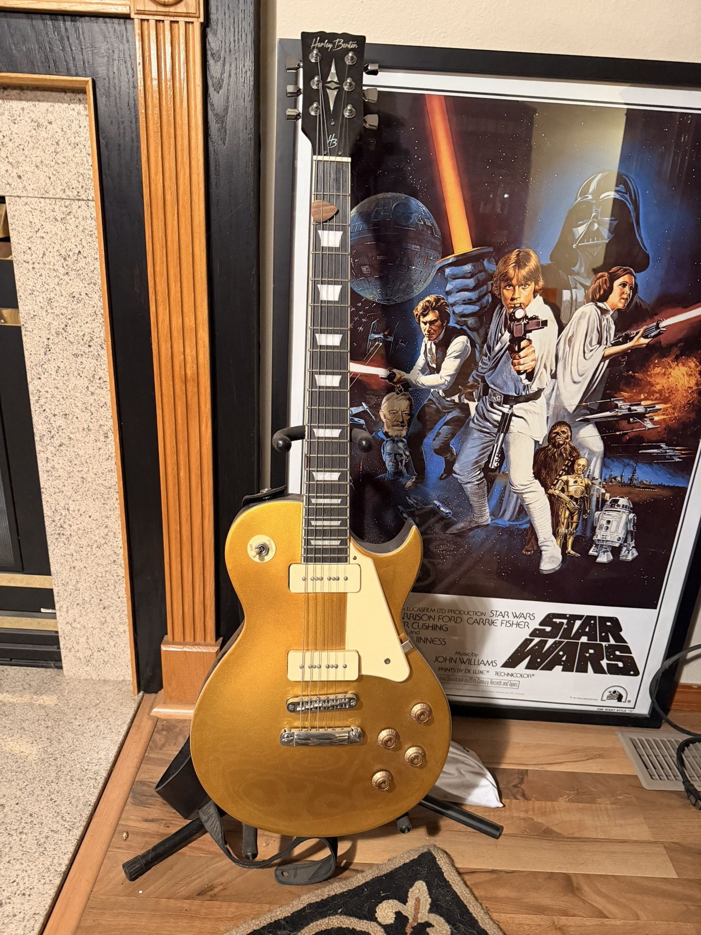 Harley Benton SC-400 Series Gold Top Guitar - with Bag