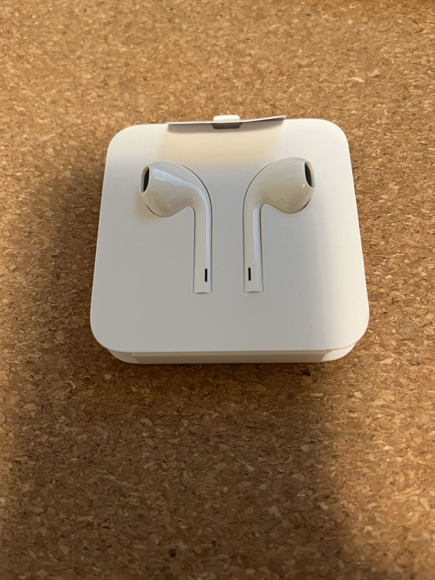 Brand New Apple Wired EarPods With Lightning Connector