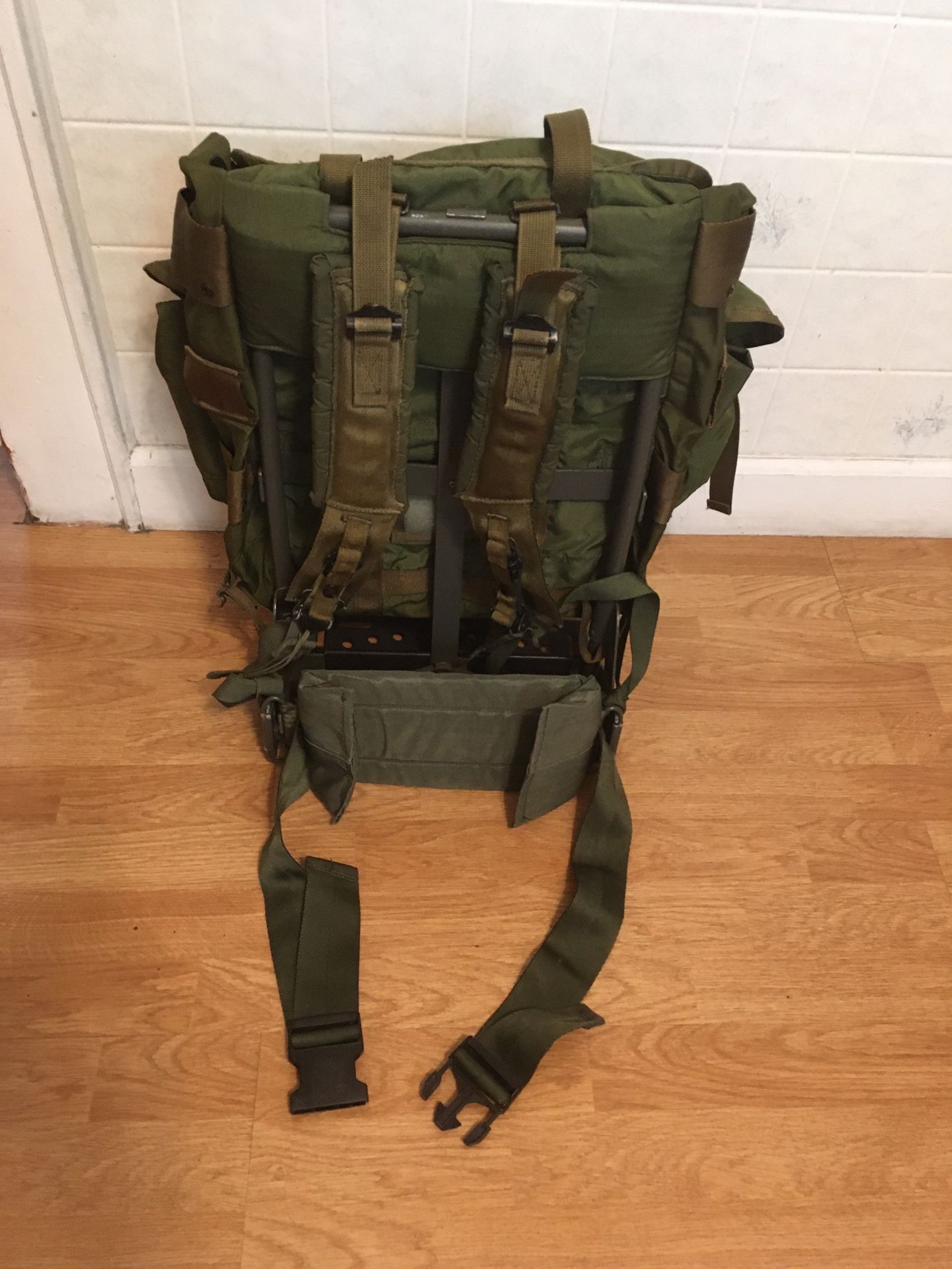Hikers, Campers, Preppers: ALICE pack with cargo shelf, spare shoulder straps (2 in 1!)