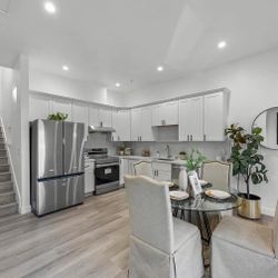 Round Glass Dining Set With 4 Chairs 