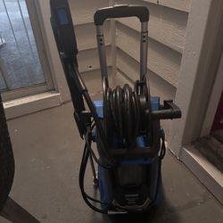 Electric 1800psi Pressure Washer