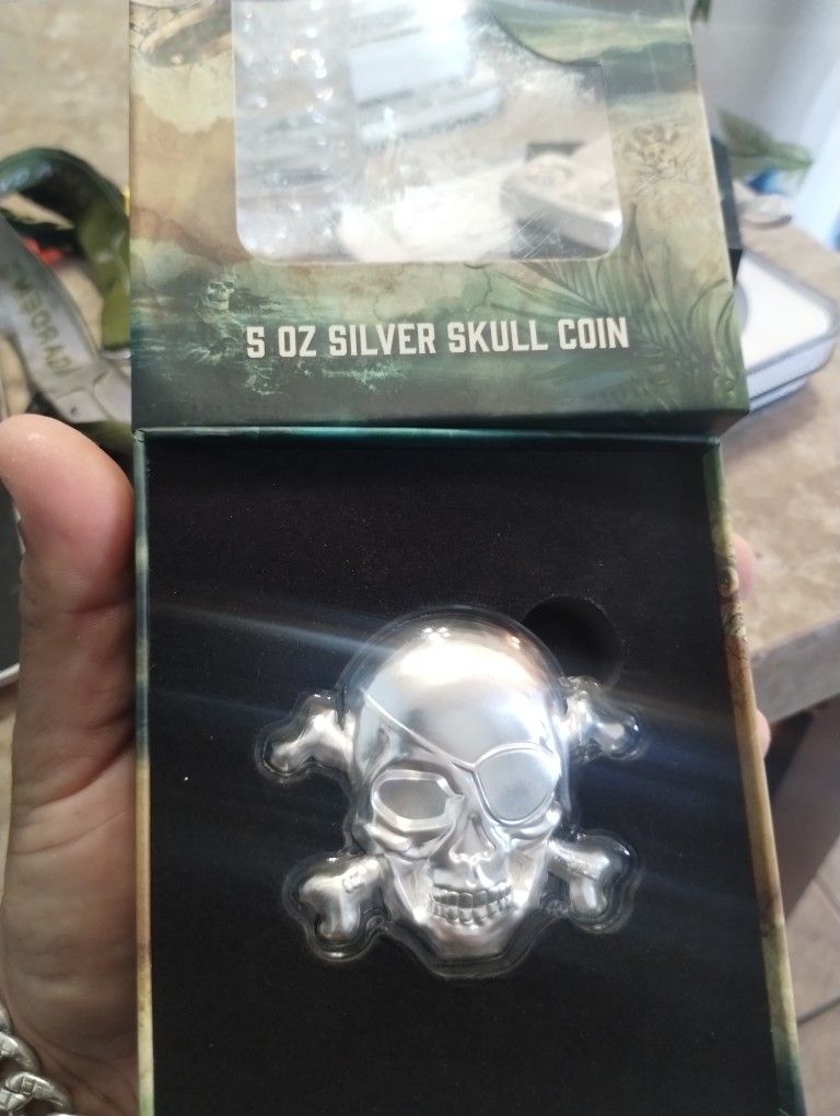 5oz Skull