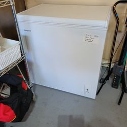 Hotpoint chest freezer is a convertible model that can function as either a freezer or a refrigerator. 