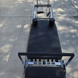 Pilates Machine 