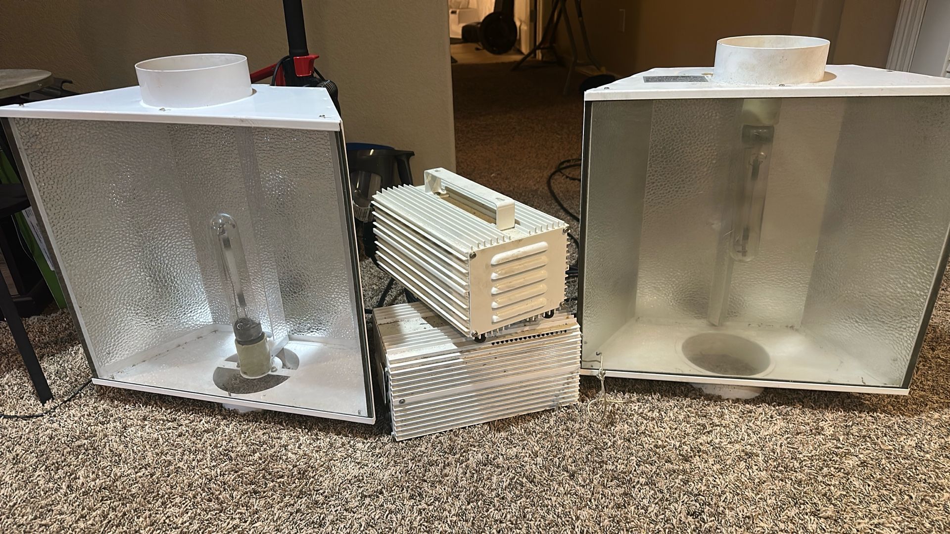 2 600 Watt Grow Lights