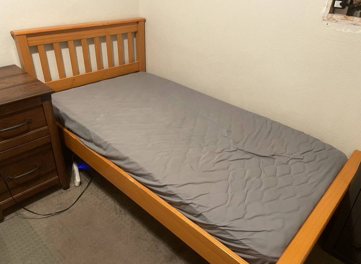 Twin Bed & Mattress  Included 