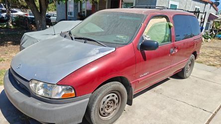 1999 Nissan Quest