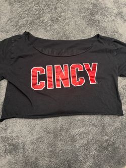 PINK Black Cincinnati Bearcats crop top with shiny red 'CINCY' text #bearcats #collegiate