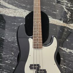 Squier Affinity Precison Bass 