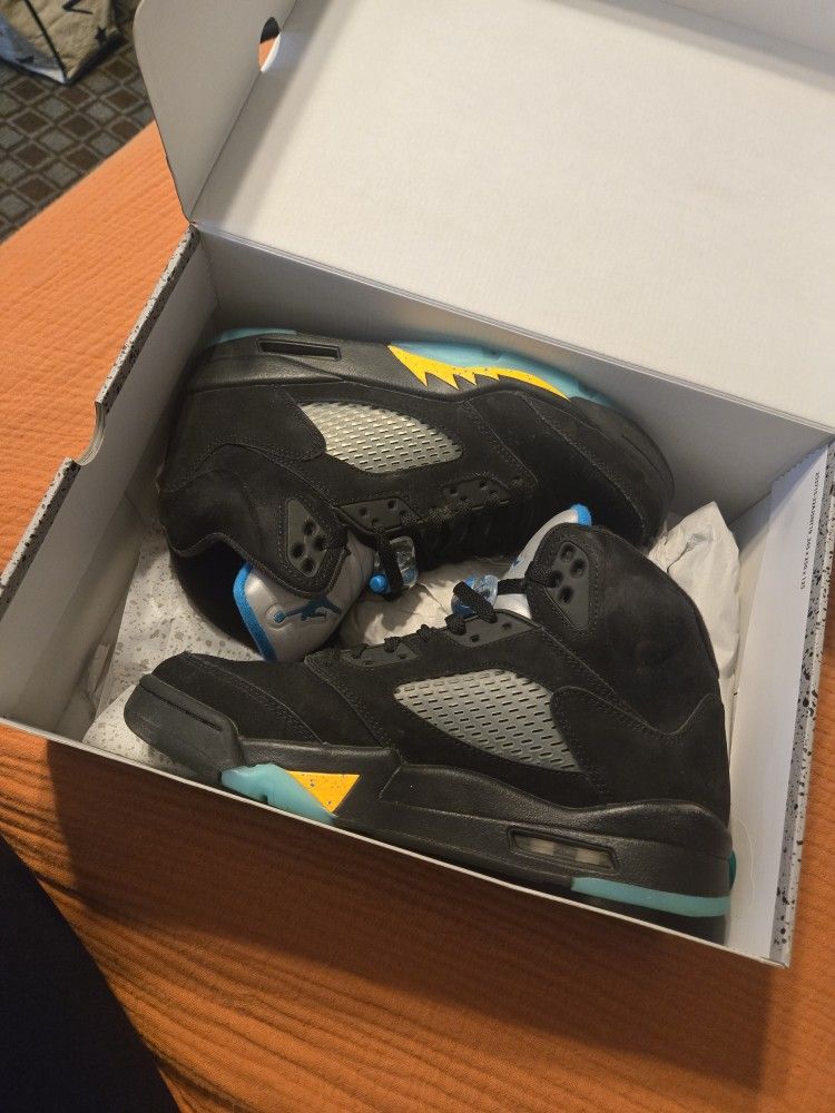 Air Jordan 5 Retro Aqua. Mens 9