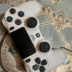 PS4 Controller White  