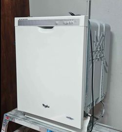 ✨️💥Whirlpool💥✨️ Bisque Dishwaher in Great Condition
