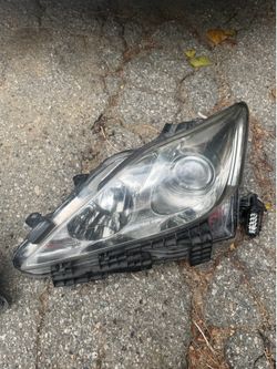 09 Lexus is 250 headlights