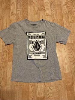 Boys XL Volcom T-shirt