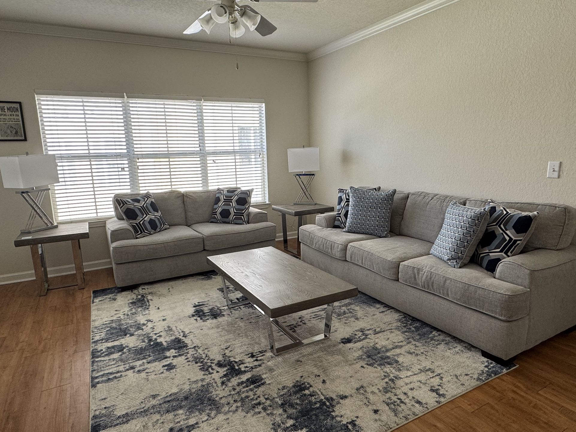 Rooms To Go Living Room Set – Great Condition 🛋️