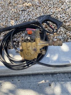 Mangers y pistola de power washer y bomba