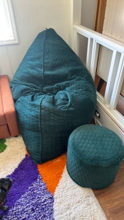 Pillowsac & Squattoman
