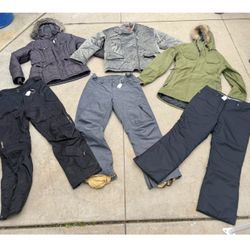 Women’s Size Large And XL Ski/ Snow Clothes. Winter Jackets Pants And Bibs 