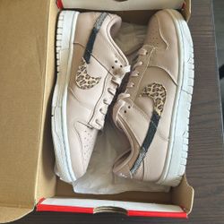 Nike Dunks 