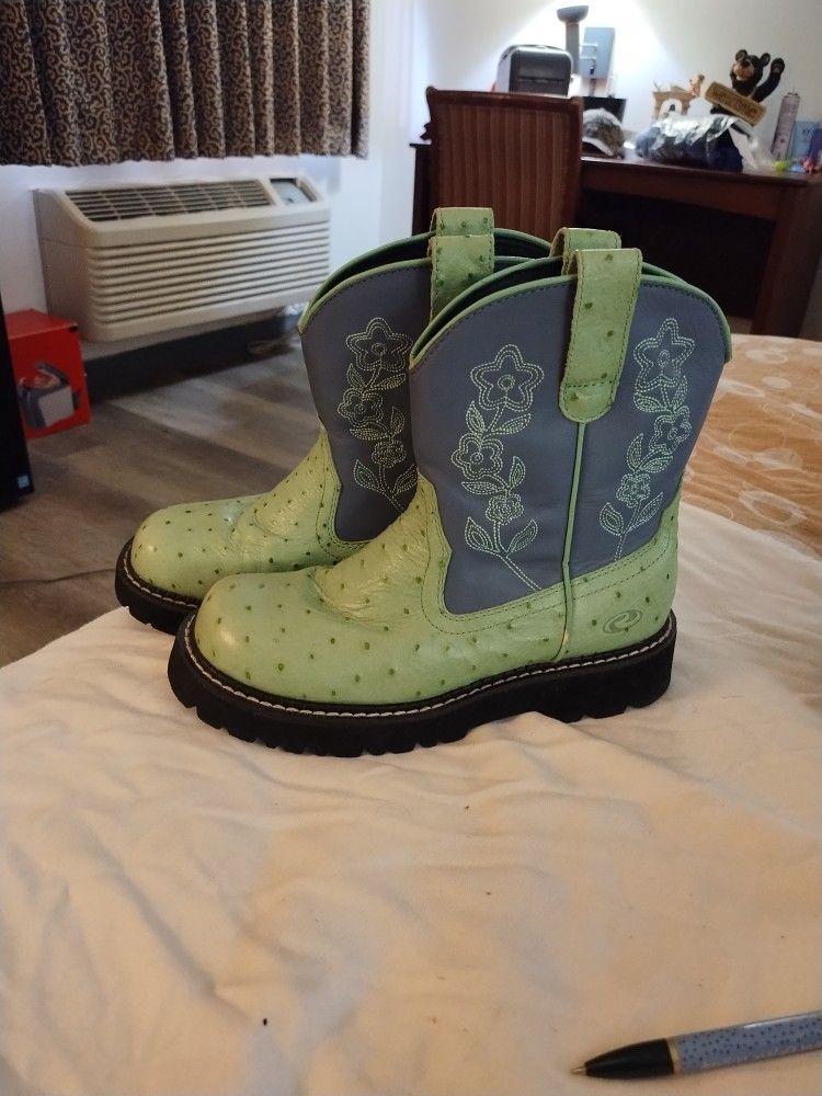 Avocado Color Western Boots Size 6