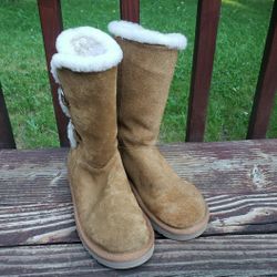 KOOLABURRA BY UGG Kinslei Tall Faux Fur Suede - Size 7