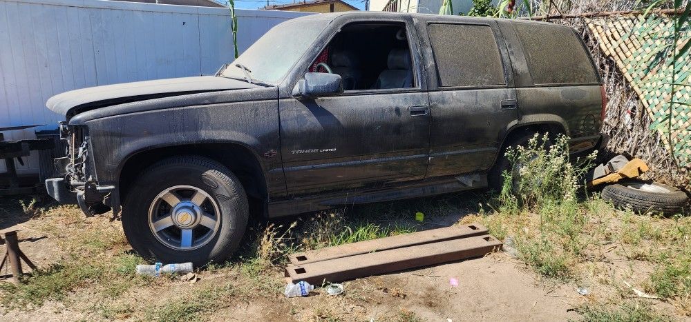 2000 Tahoe Limited For Parts Only