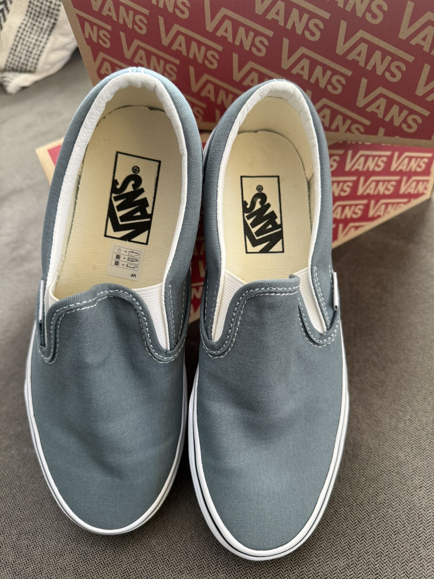New Vans Slip On Shoes, Women’s Size 7.5, Gray Color