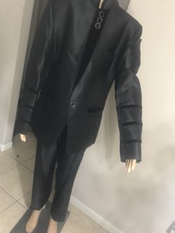 Men’s 2 piece suit and pants perfect for prom