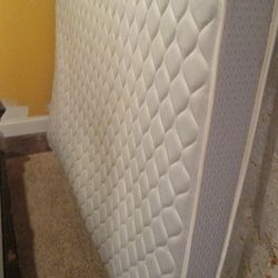 Queen size mattress