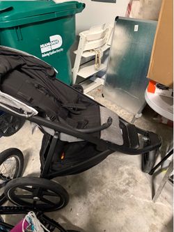 Thule Urban Glide 2 Jogging Stroller