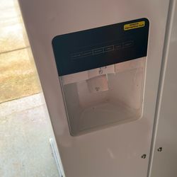 Amana Refrigerator 21.64 Cubic I 1,  $ 1,250   Made By Maytag that can cost over $1,600 for similar model  Mine Brand new never